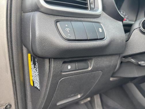 Titanium Silver 2016 Kia Sorento LX