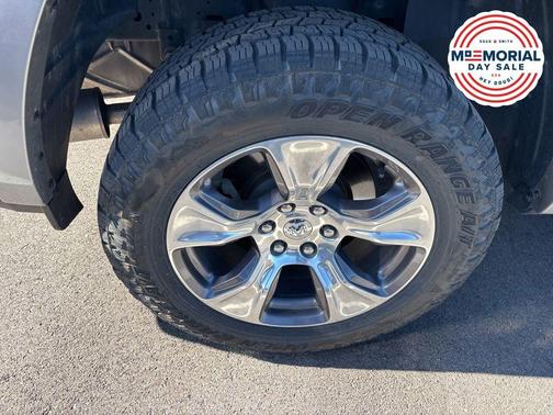 Billet Silver Metallic Clearcoat 2020 RAM 1500 Laramie