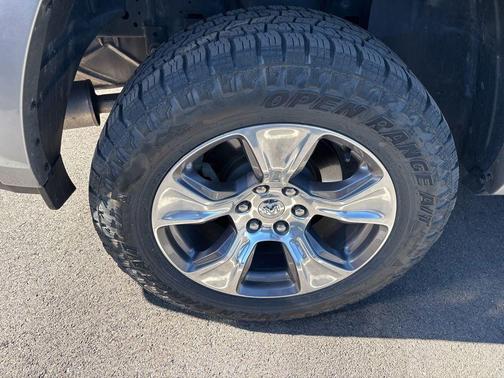 Billet Silver Metallic Clearcoat 2020 RAM 1500 Laramie