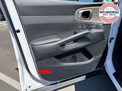 Glacial White Pearl 2023 Kia Sorento X-Line S