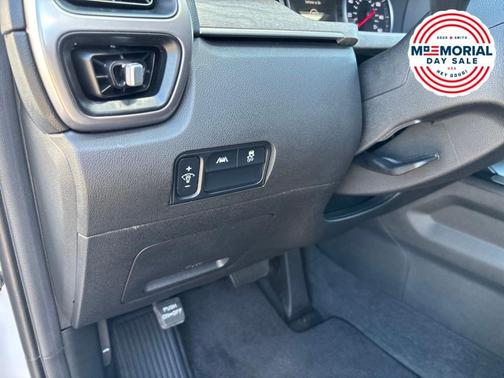 Glacial White Pearl 2023 Kia Sorento X-Line S