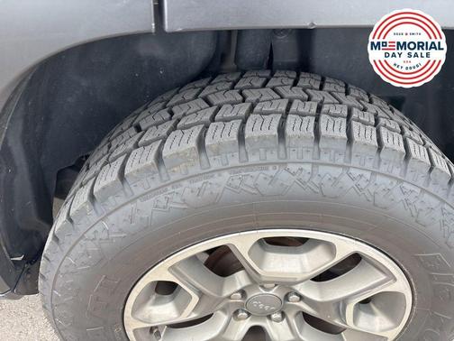 Billet Silver Metallic Clearcoat 2020 Jeep Cherokee Trailhawk