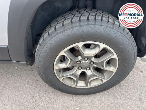 Billet Silver Metallic Clearcoat 2020 Jeep Cherokee Trailhawk