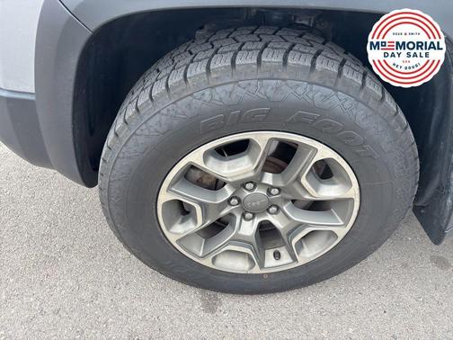 Billet Silver Metallic Clearcoat 2020 Jeep Cherokee Trailhawk