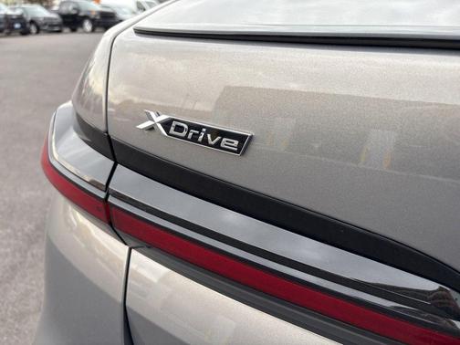 Oxide Gray Metallic 2023 BMW 760 760i xDrive