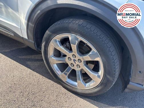 White Metallic 2020 Ford Explorer Platinum