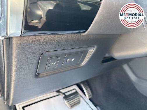 Fuji White 2021 Land Rover Range Rover Sport HSE Dynamic