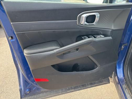 Sapphire Blue 2023 Kia Sorento SX