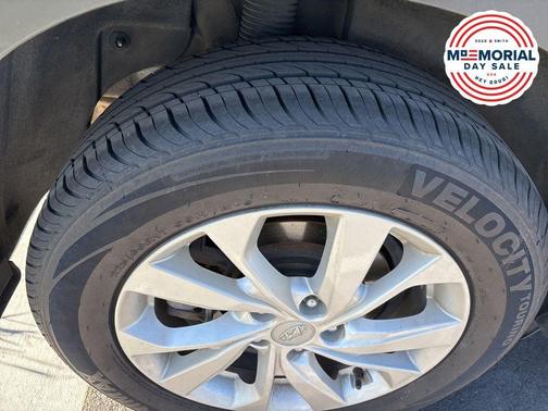 Cream White Pearl 2020 Hyundai TUCSON Value