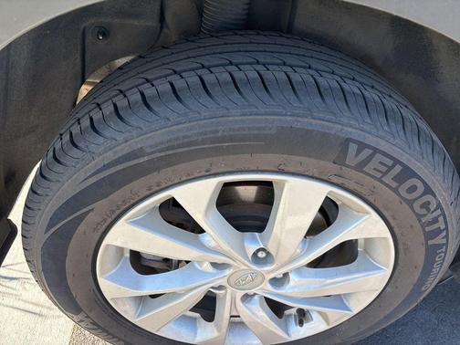 Cream White Pearl 2020 Hyundai TUCSON Value