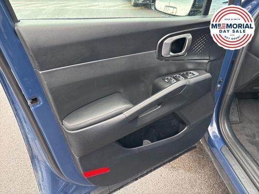 Midnight Black 2024 Kia Sorento S