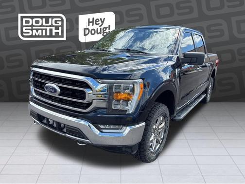 Blue 2021 Ford F-150 XLT