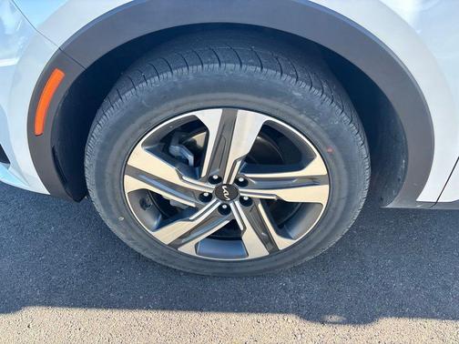 Snow White Pearl 2023 Kia Sorento Hybrid SX Prestige