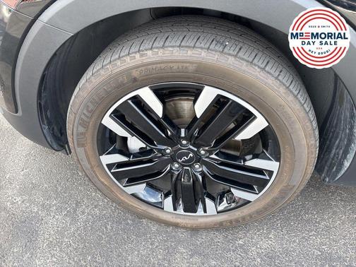 Ebony Black 2024 Kia Telluride SX