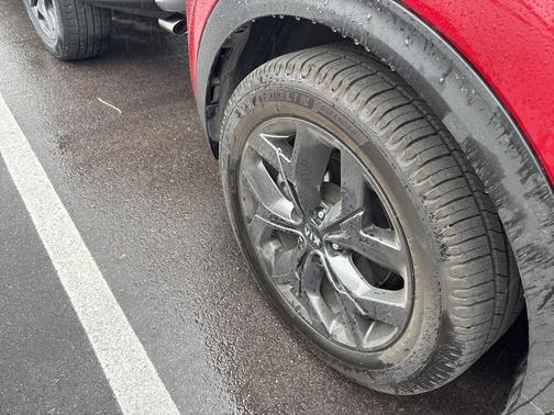 Red 2020 Kia Sportage S