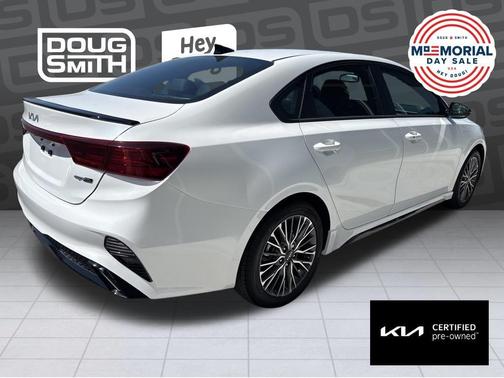 Snow White Pearl 2024 Kia Forte GT-Line