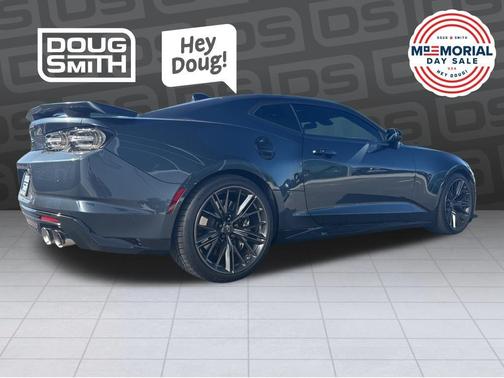 Shadow Gray Metallic 2021 Chevrolet Camaro ZL1