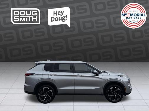Black Diamond 2022 Mitsubishi Outlander Black Edition