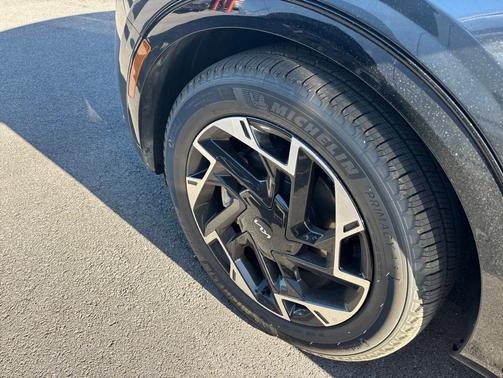 Gray 2025 Kia Sportage SX-Prestige