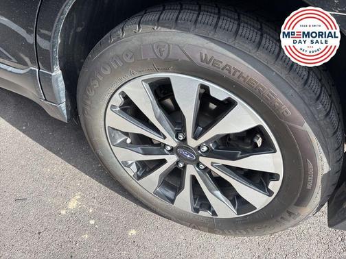 Crystal Black Silica 2017 Subaru Outback 2.5i Limited