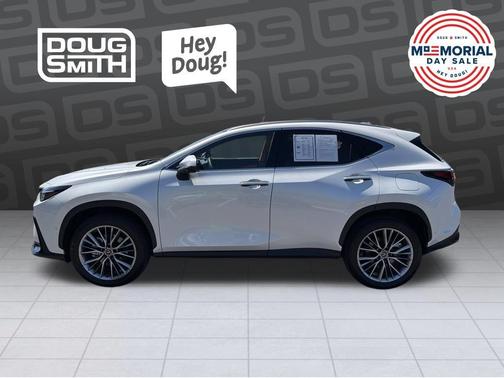 White Pearl 2025 Lexus NX 350h Luxury