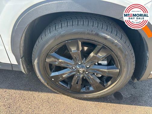 Hyper White 2023 Hyundai PALISADE XRT