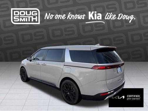 2024 Kia Carnival EX