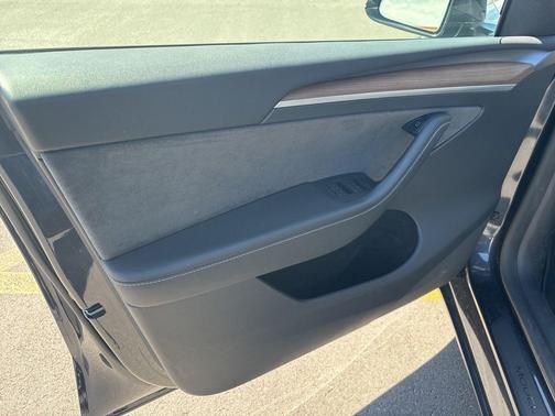 Gray 2024 Tesla Model Y Long Range
