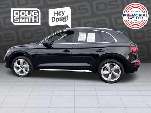 Mythos Black Metallic 2023 Audi Q5 45 S line Prestige