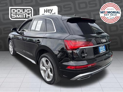 Mythos Black Metallic 2023 Audi Q5 45 S line Prestige