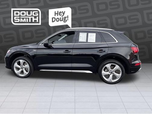Mythos Black Metallic 2023 Audi Q5 45 S line Prestige