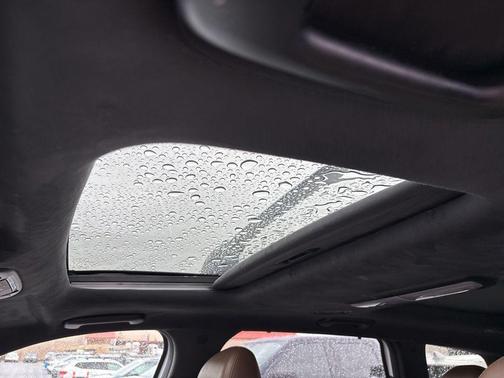 Glacial White Pearl 2021 Kia Telluride SX