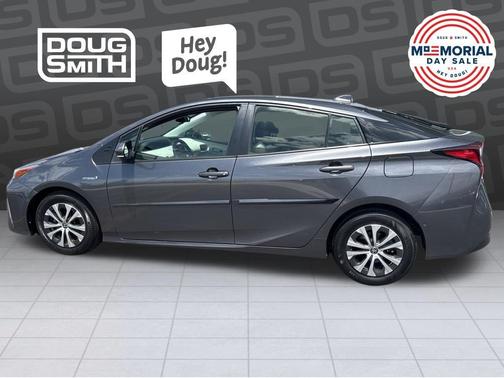 Magnetic Gray Metallic 2022 Toyota Prius LE