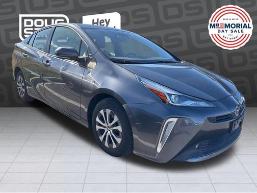 Magnetic Gray Metallic 2022 Toyota Prius LE