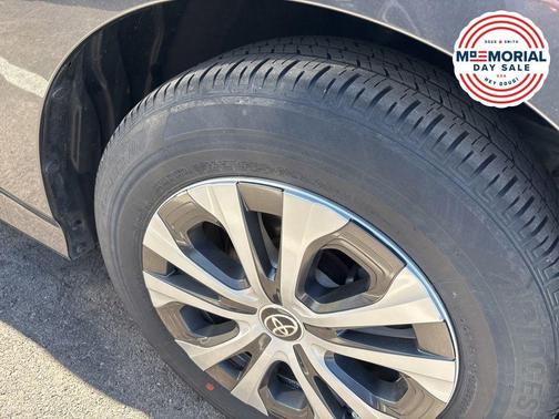 Magnetic Gray Metallic 2022 Toyota Prius LE