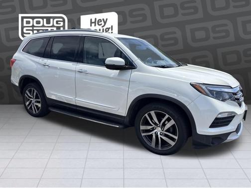 White 2016 Honda Pilot Elite