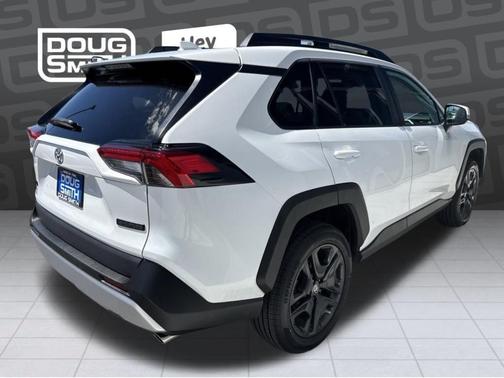 Ice 2023 Toyota RAV4 Adventure