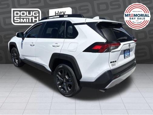 Ice 2023 Toyota RAV4 Adventure