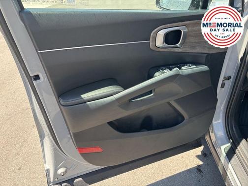 Wolf Gray 2023 Kia Sorento X-Line S