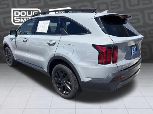 Wolf Gray 2023 Kia Sorento X-Line S