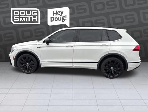 Pure White 2020 Volkswagen Tiguan 2.0T SE R-Line Black