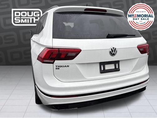 Pure White 2020 Volkswagen Tiguan 2.0T SE R-Line Black
