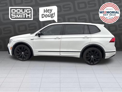 Pure White 2020 Volkswagen Tiguan 2.0T SE R-Line Black