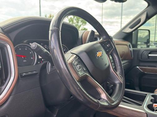 Summit White 2023 Chevrolet Silverado 3500 High Country