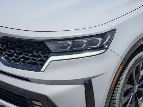 Wolf Gray 2022 Kia Sorento SX