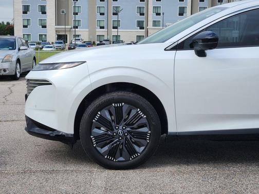 Everest White P 2026 Nissan Murano Platinum