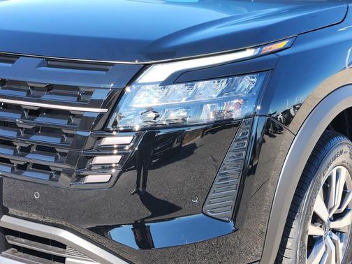 Black 2026 Nissan Pathfinder SL