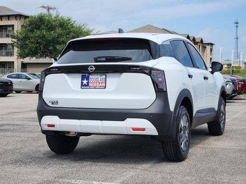 Fresh Powder 2026 Nissan Kicks S