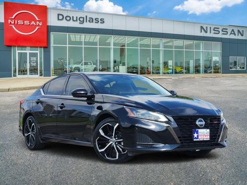 Black 2023 Nissan Altima 2.5 SR