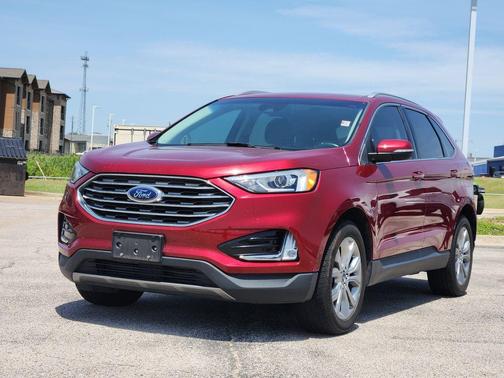 Ruby Red Metallic 2019 Ford Edge Titanium